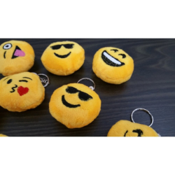 Brelok do kluczy Emotikon - pluszowy 5,5 cm (1 sztuka losowego wyboru)