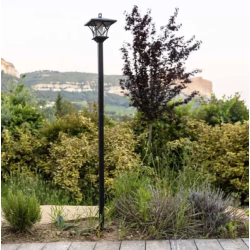 LED solární lampa s efektem plamene