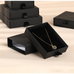 Dekorativní dárková krabička na šperky - černá